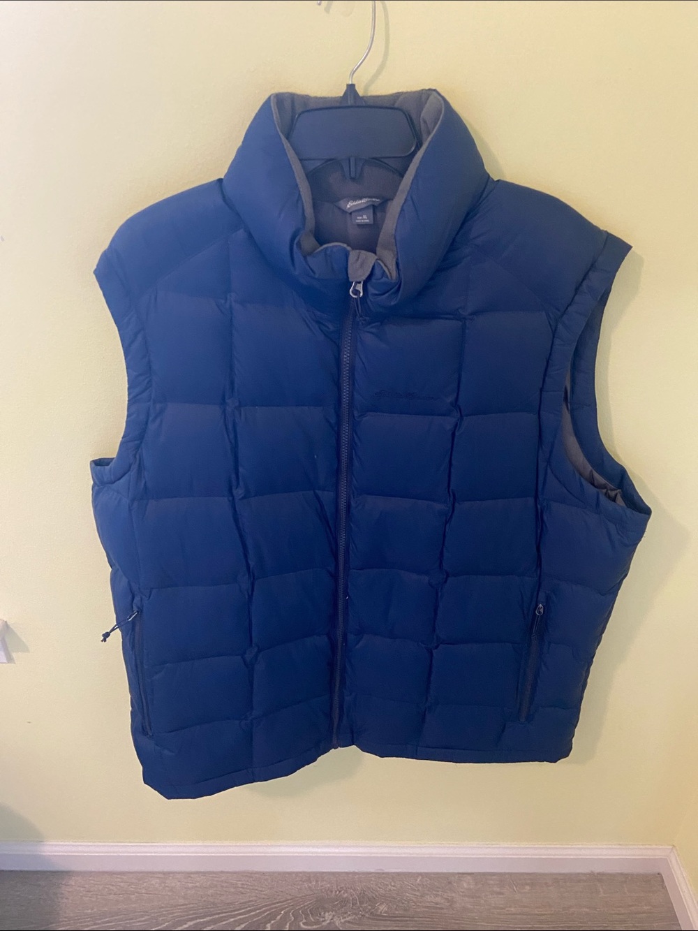 Eddie Bauer Navy Quilted Down Puffer Vest